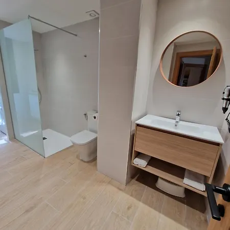 Casa Albanil, Aptos En La Ribagorza, Arte, Ciclismo, Naturaleza Y Enoturismo, Entre Graus Y Torreciudad Apartment *